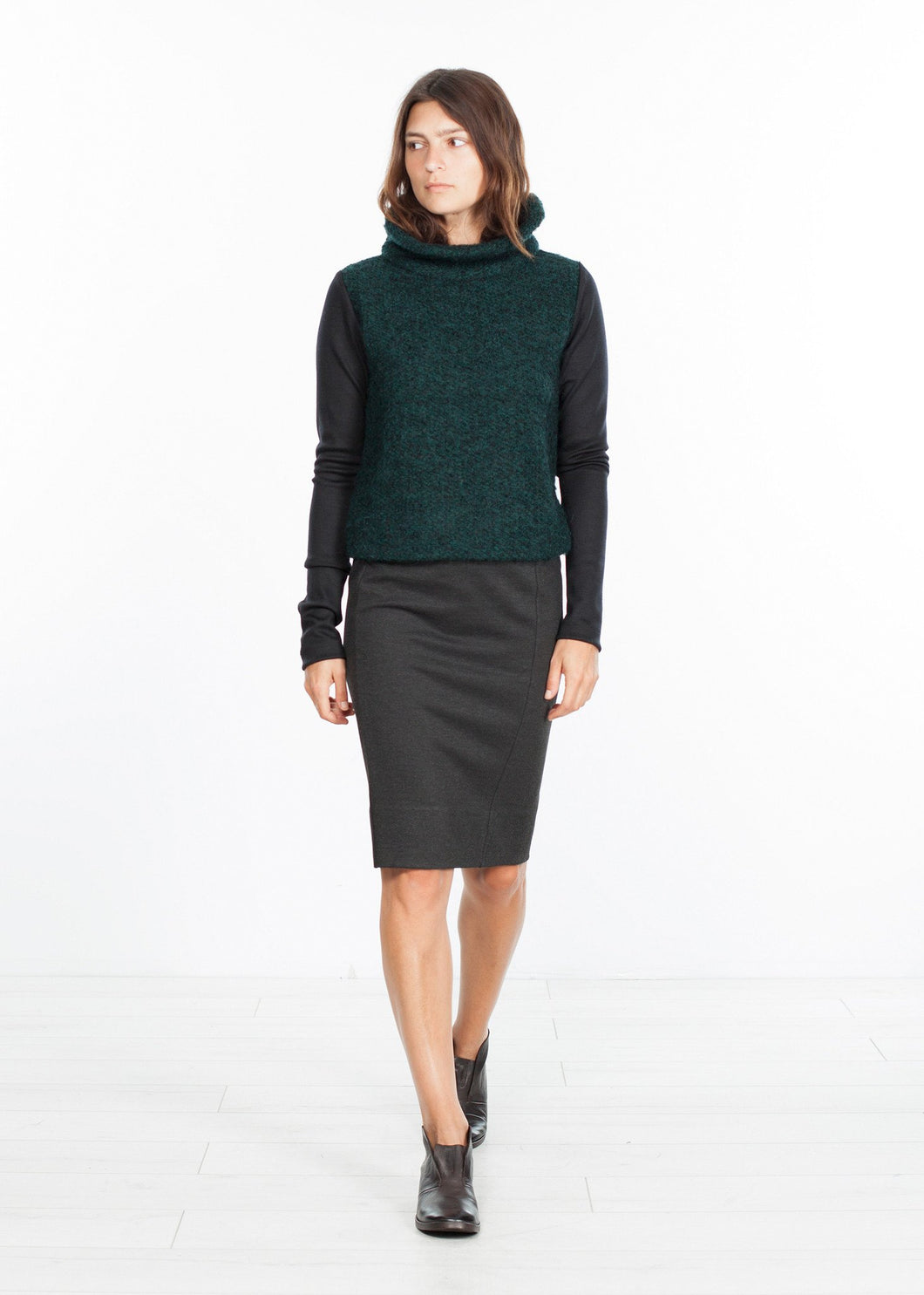 Boucle Turtle Neck in Green/Black - mageplaza100.myshopify.com - Amelia Toro - [variant_title]