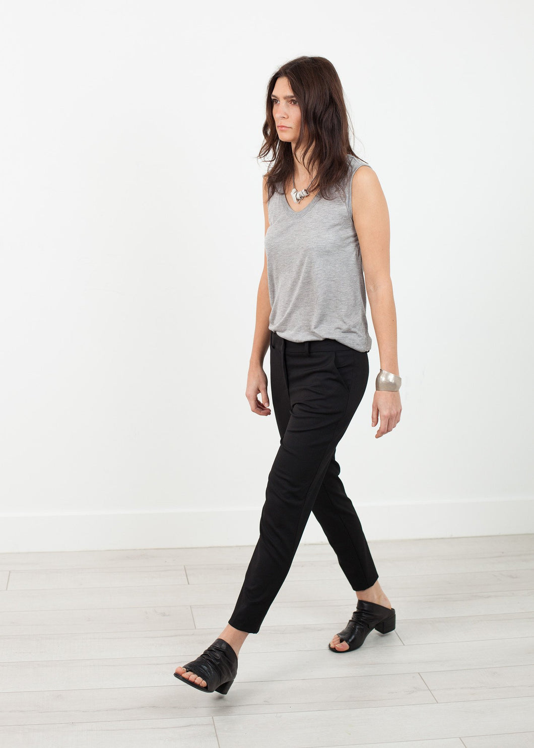 Stretch Fitted Pant in Black - mageplaza100.myshopify.com - Amelia Toro - [variant_title]