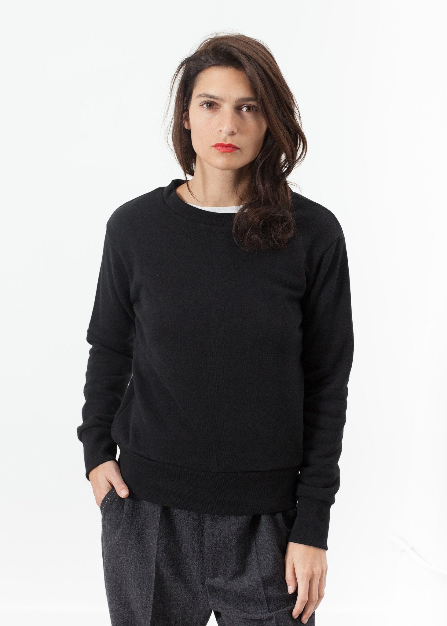 Loopwheeler Sweatshirt in Black - mageplaza100.myshopify.com - AR Srpls - [variant_title]