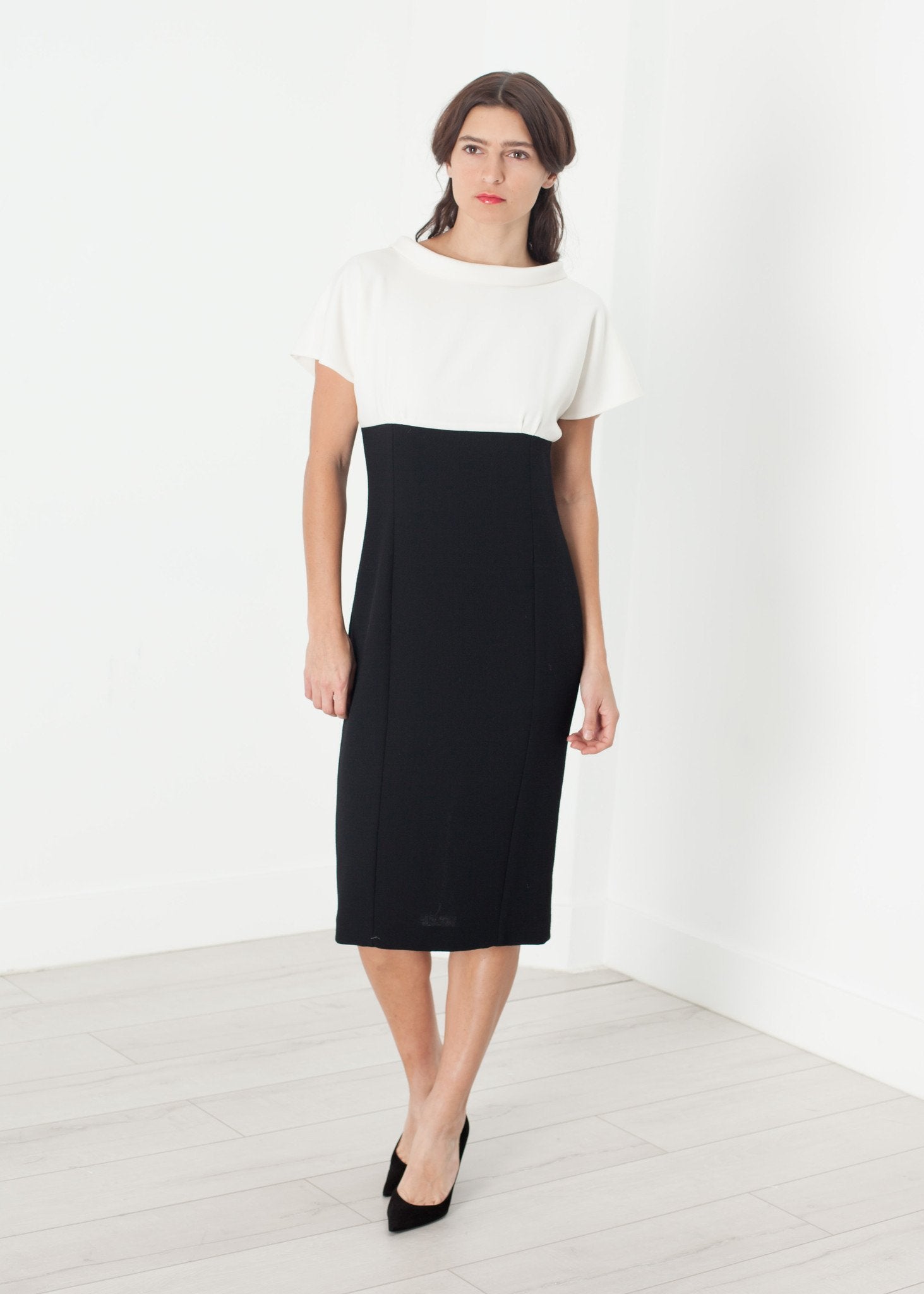 Pearl Fastened Dress in Cream/Black - mageplaza100.myshopify.com - Amelia Toro - [variant_title]