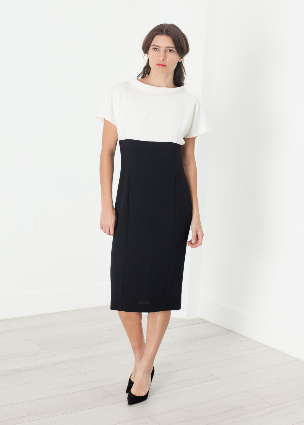 Pearl Fastened Dress in Cream/Black - mageplaza100.myshopify.com - Amelia Toro - [variant_title]