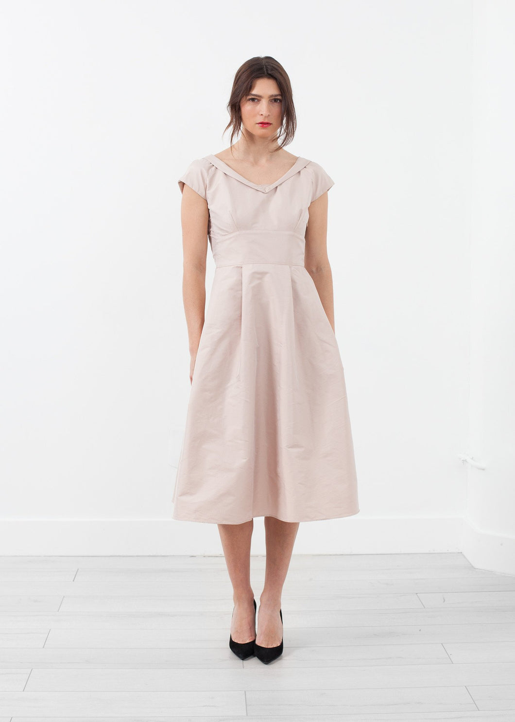 Robe Dress - mageplaza100.myshopify.com - Lilith - [variant_title]