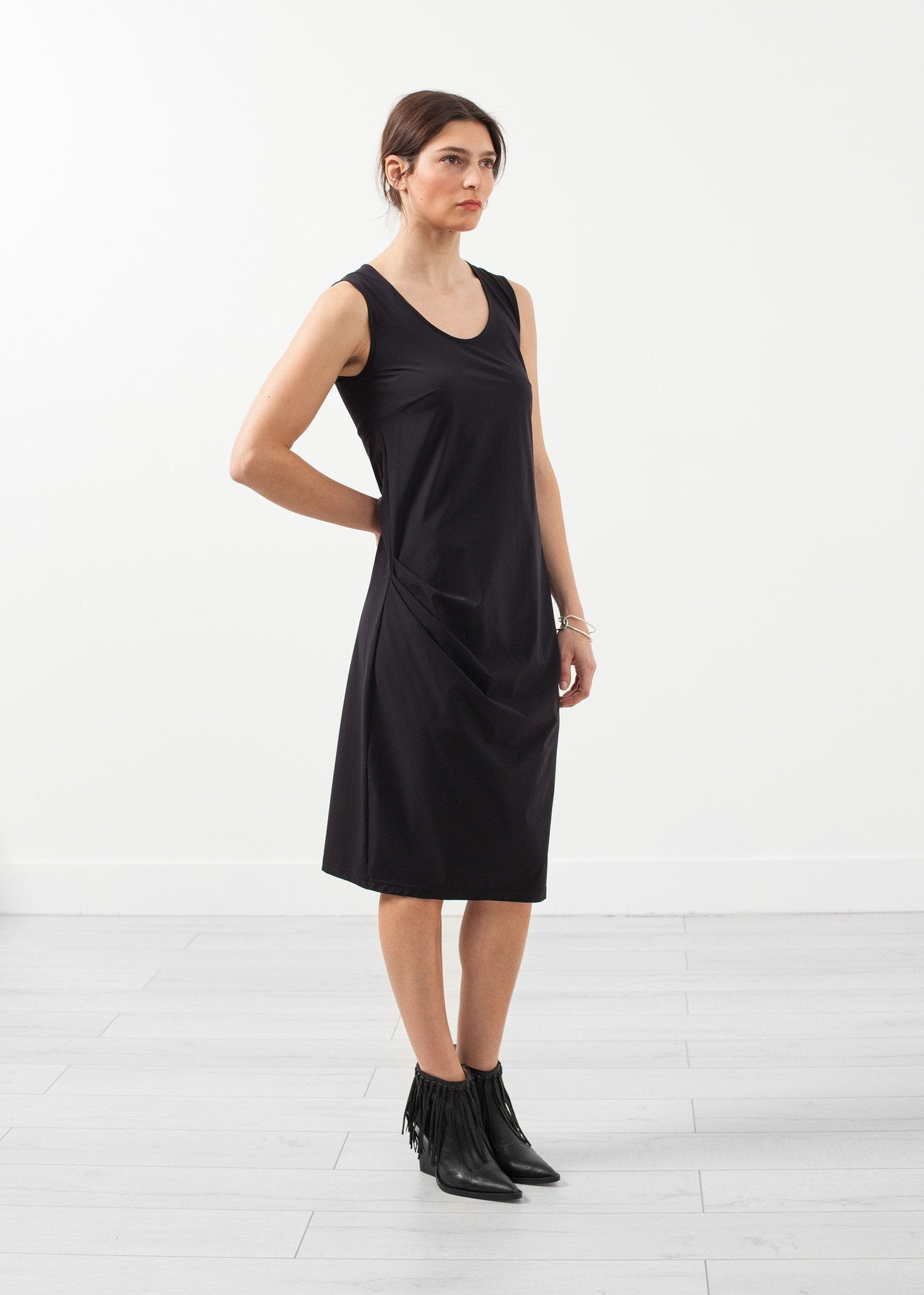 Sleeveless Fitted Dress - mageplaza100.myshopify.com - Hovman - [variant_title]