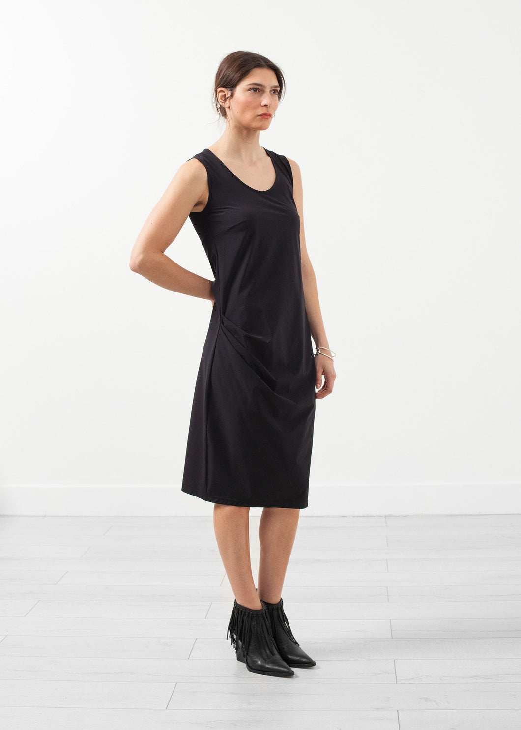 Sleeveless Fitted Dress - mageplaza100.myshopify.com - Hovman - [variant_title]