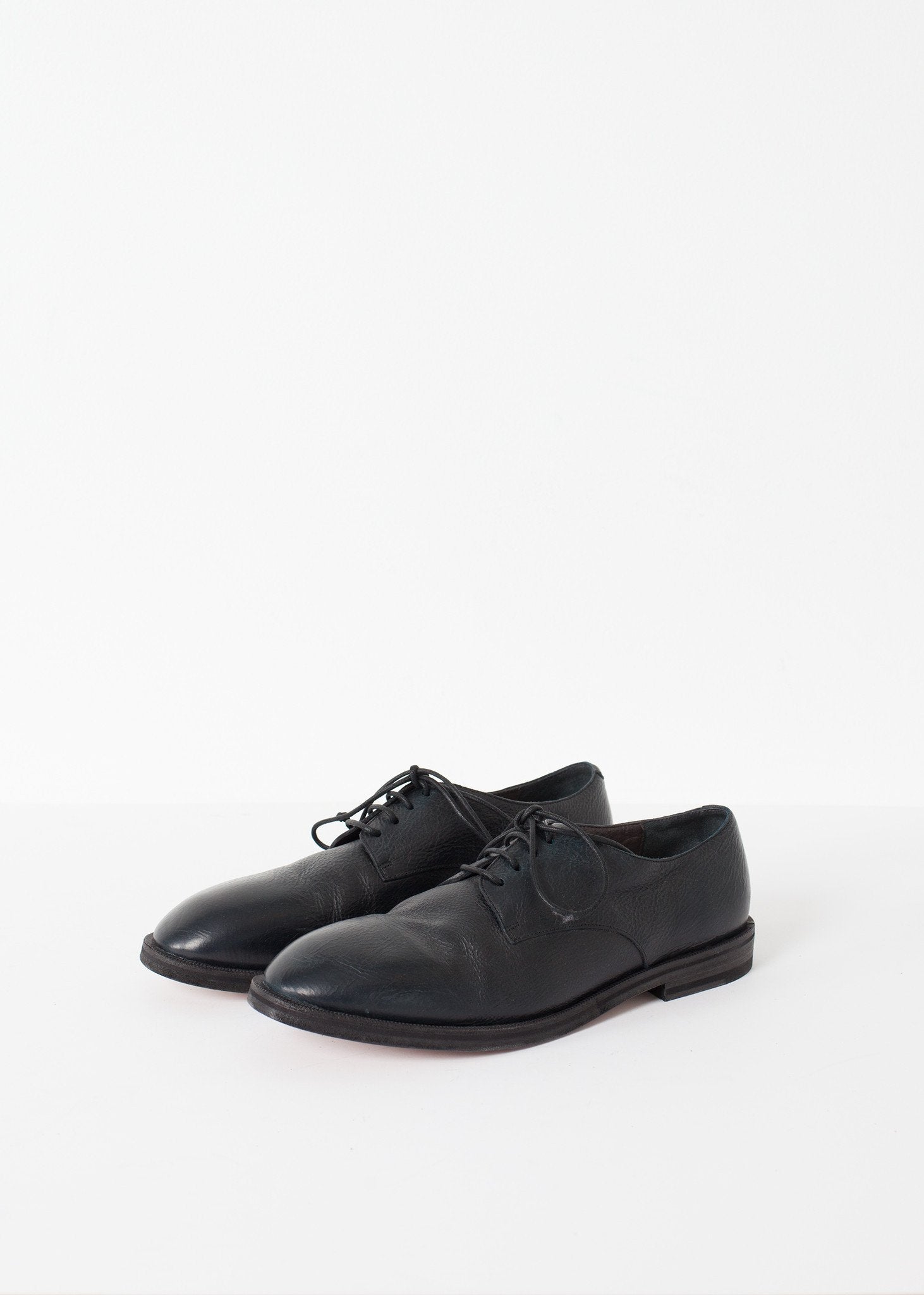 Stiro Oxford in Black - mageplaza100.myshopify.com - Marsell - [variant_title]
