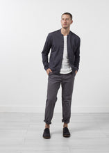 Translation missing: it.sections.featured_product.gallery_thumbnail_alt