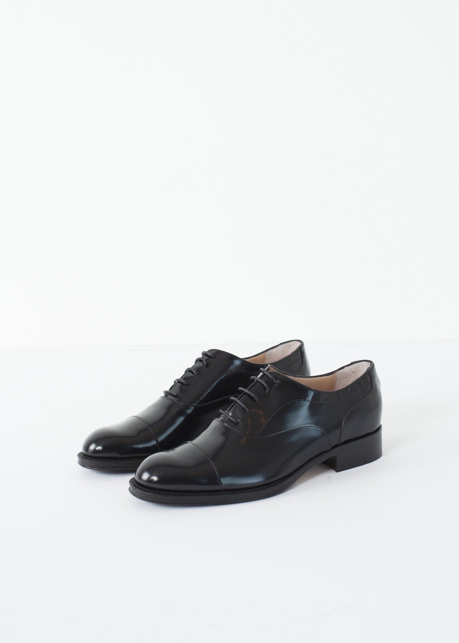 Classic Brogue - mageplaza100.myshopify.com - Amelia Toro - [variant_title]