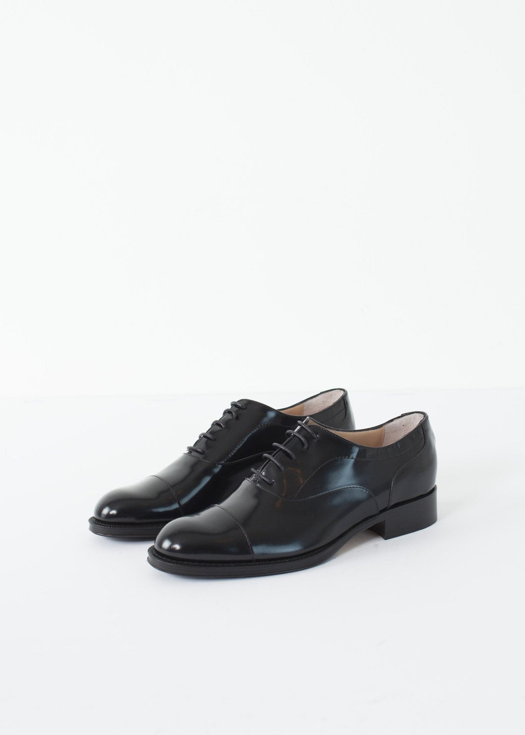 Classic Brogue - mageplaza100.myshopify.com - Amelia Toro - [variant_title]