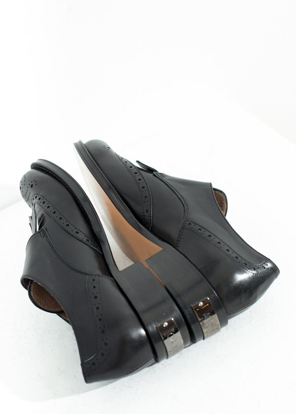 Golf Shoe in Black - mageplaza100.myshopify.com - Amelia Toro - [variant_title]